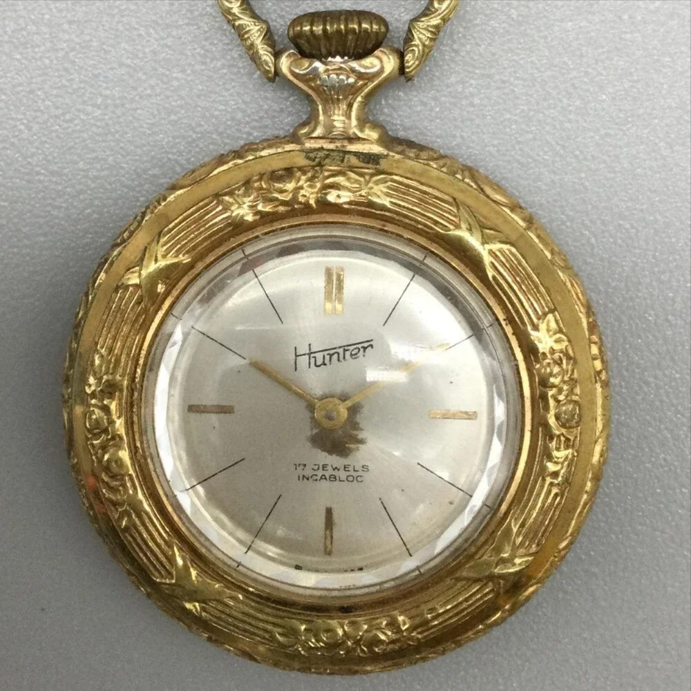 Vintage Hunter Necklace Pendant Women 31mm Gold Tone 17J Incabloc Manual Swiss